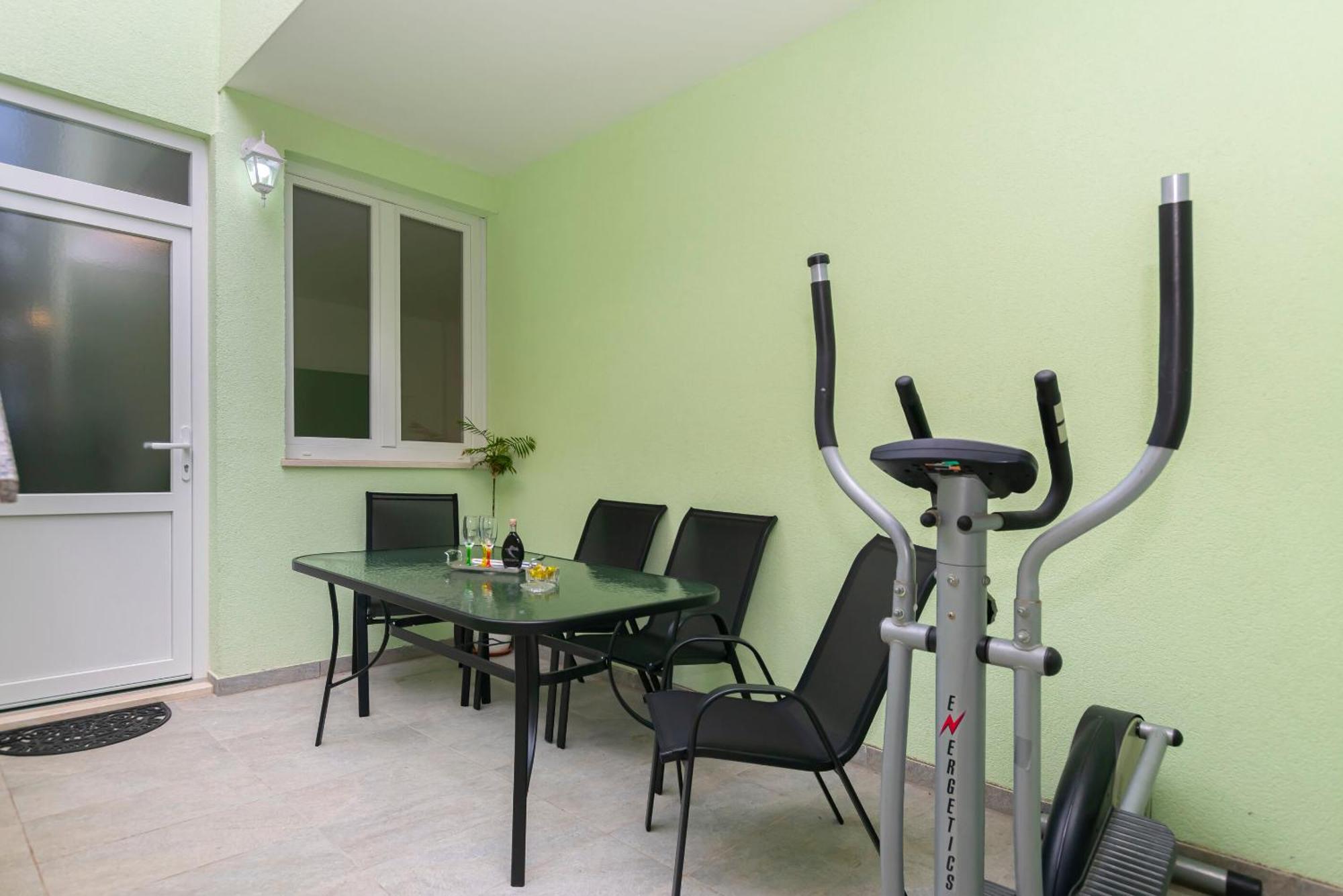 Apartment Ivano Dugi Rat Bagian luar foto