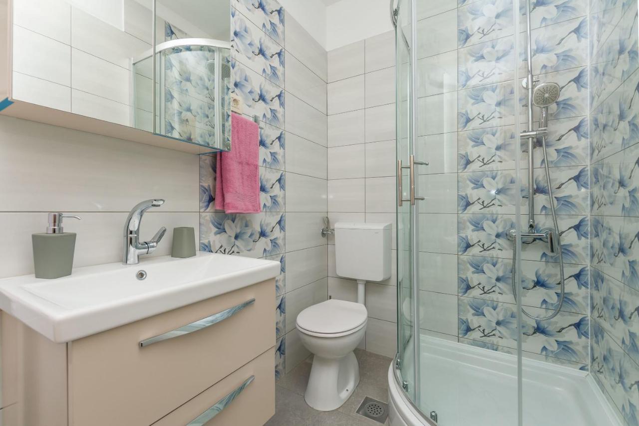 Apartment Ivano Dugi Rat Bagian luar foto