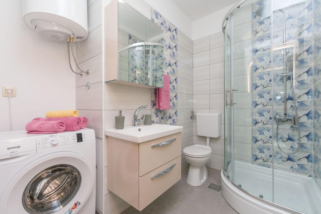 Apartment Ivano Dugi Rat Bagian luar foto