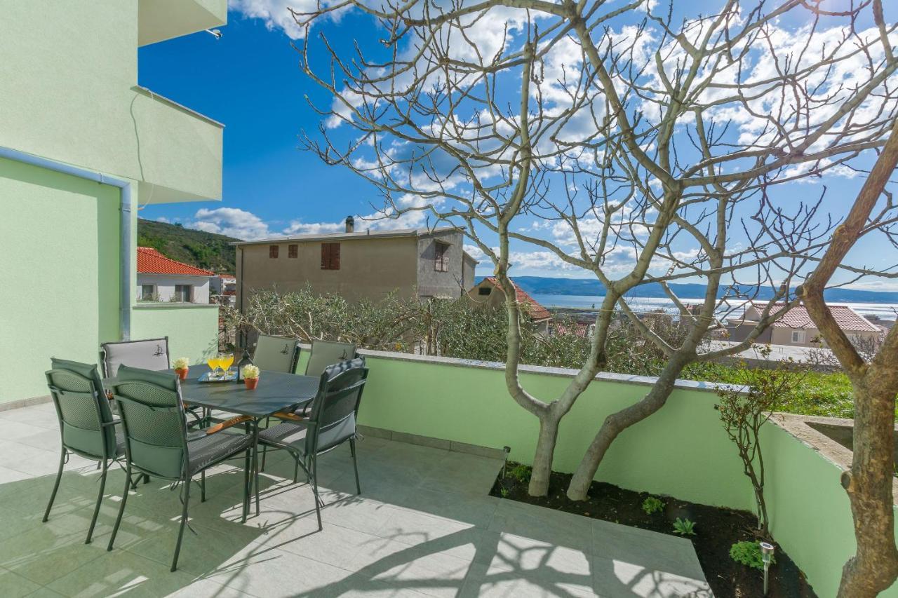 Apartment Ivano Dugi Rat Bagian luar foto