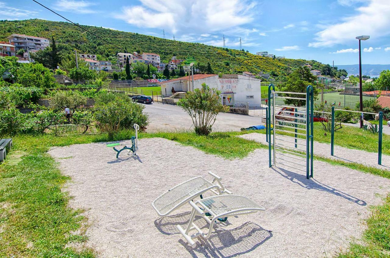 Apartment Ivano Dugi Rat Bagian luar foto